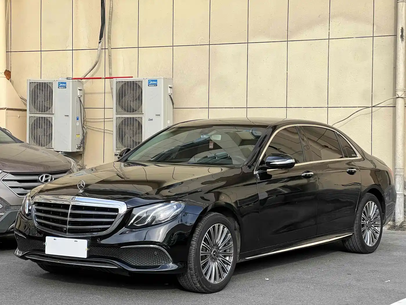 Mercedes-Benz E-Class 2019 E 300 L Luxury