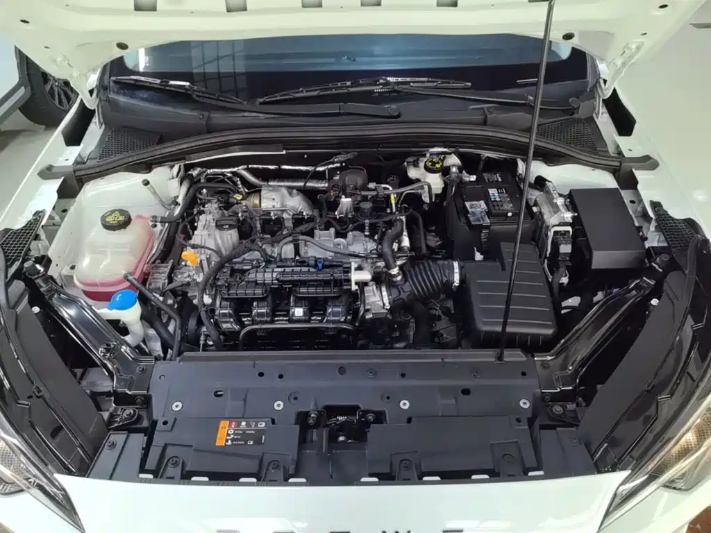 Roewe i5 2025 2026 1.5L CVT Luxury