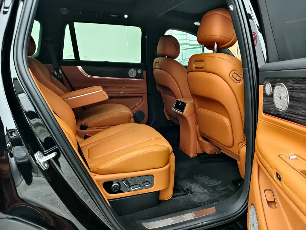AITO Wenjie AITO M9 2026 2025 Extended Range Ultra 52kWh 6-Seater