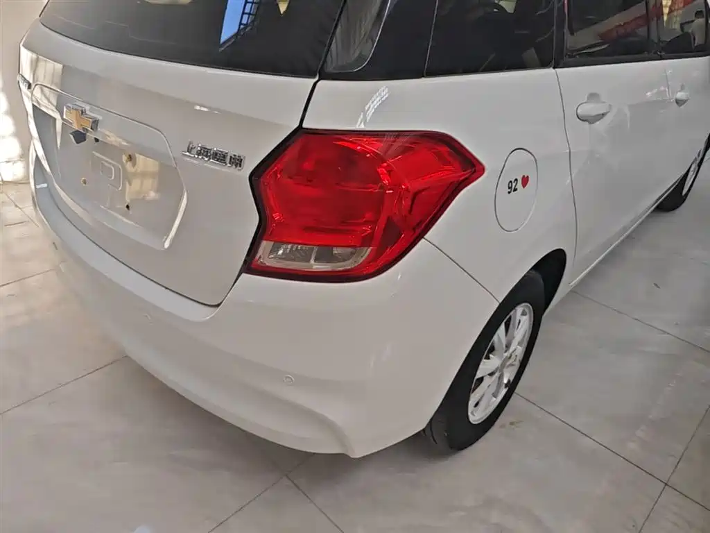 Chevrolet Lova RV 2016 1.5L Automatic Easy-Ride фото 8