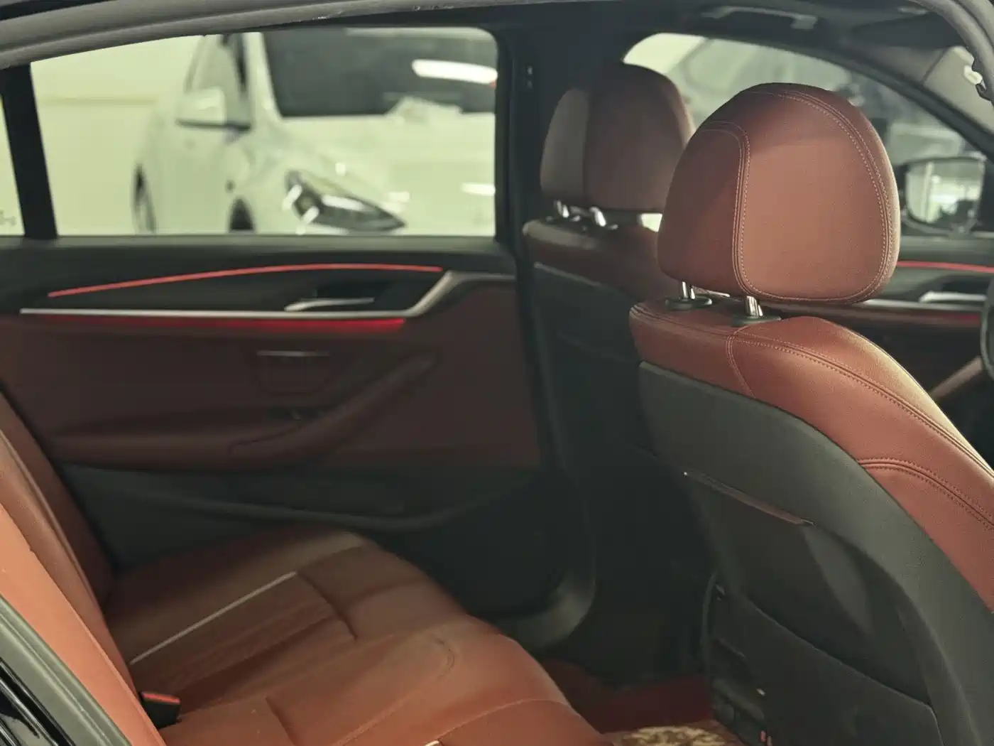BMW 5 Series 2021 530Li Leading M Sport Package фото 9