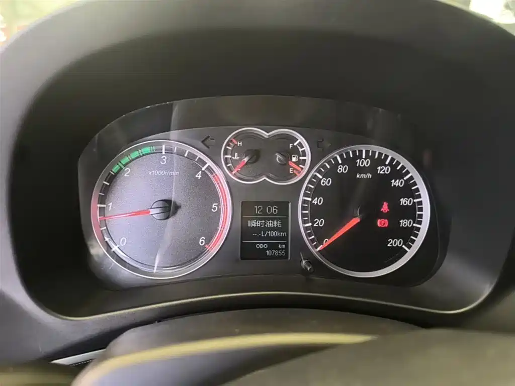 Haval H5 Classic 2013 Zhizun Edition Green Quiet 2.0T Manual 4WD Progressive фото 12