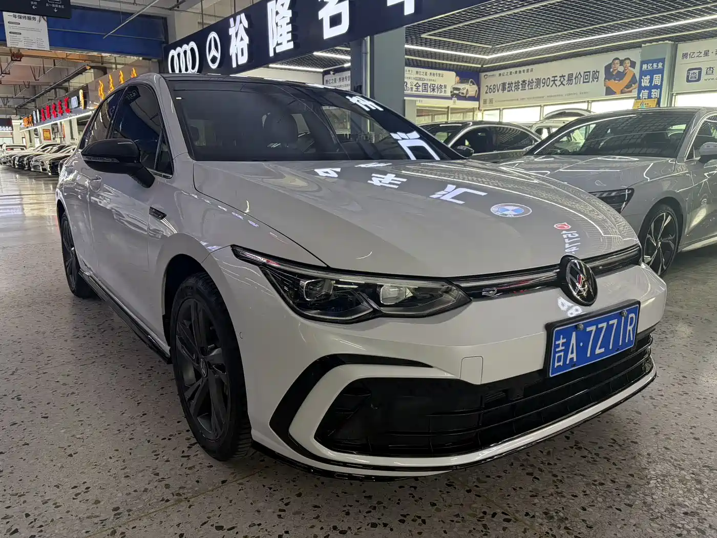 Volkswagen Golf 2021 280TSI DSG R-Line фото 3