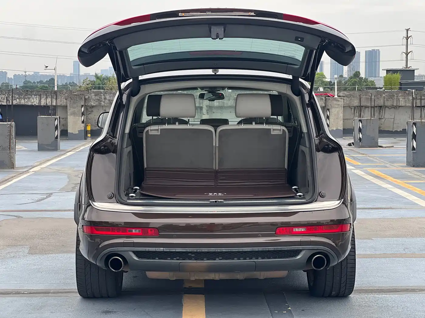 Фото 20 - Audi Q7