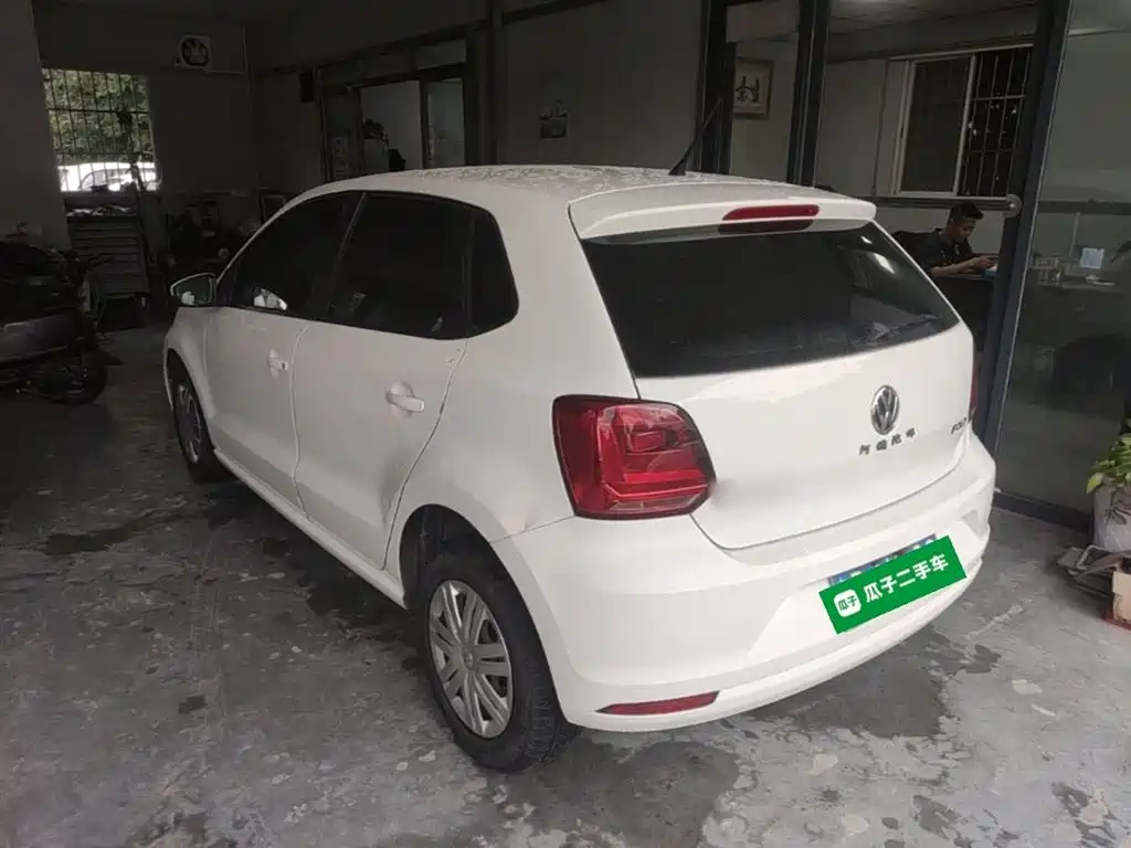 Volkswagen Polo 2016 1.4L Manual Trend фото 5
