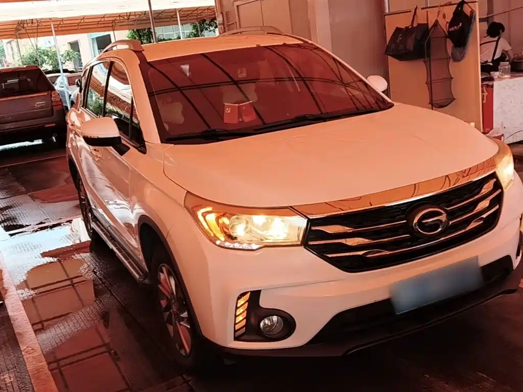 GAC Trumpchi Trumpchi GS4 2017 200T G-DCT 2WD Comfort фото 4