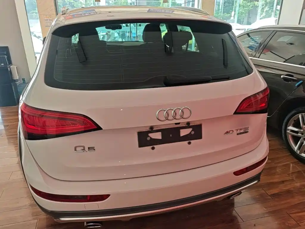 Audi Q5 2018 2017 Plus 40 TFSI Technology