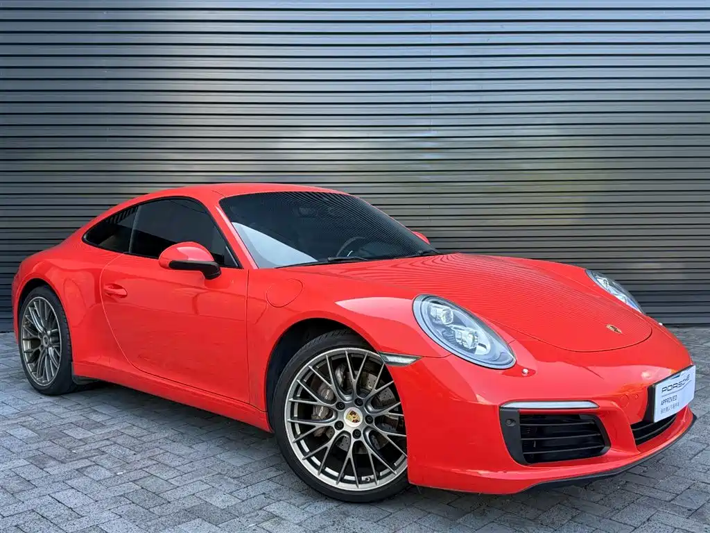 Фото 3 - Porsche 911