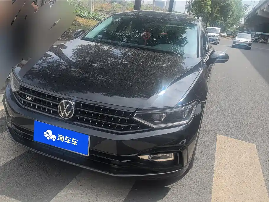Volkswagen Magotan 2023 Model 2 Million Commemorative Edition 330TSI DSG Luxury