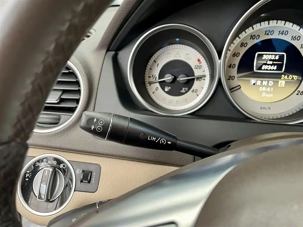 Mercedes-Benz C-Class 2011 C 200 CGI Elegance фото 14