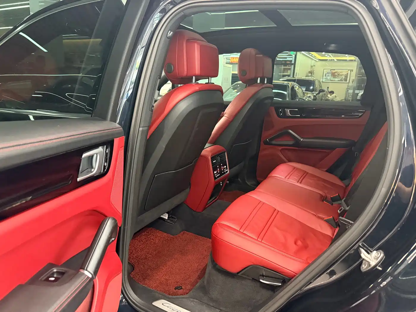 Porsche Cayenne 2019 Cayenne 3.0T фото 6