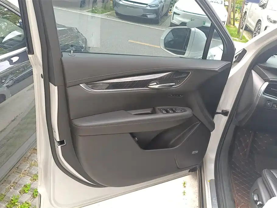 Cadillac XT6 2020 Facelift 28T 6-Seater AWD Luxury фото 7