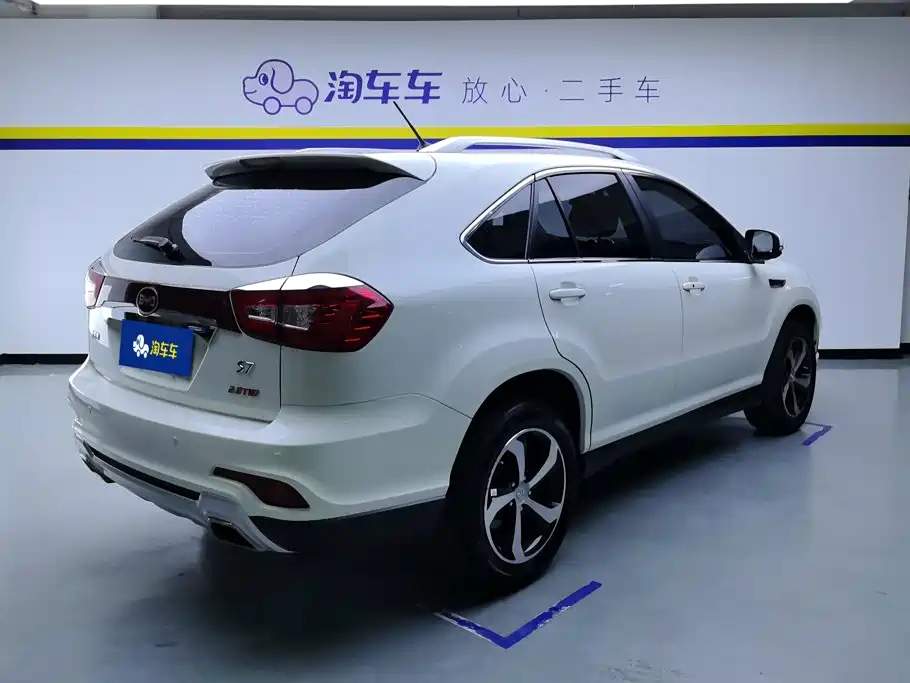 BYD S7 2016 2016 2.0T Automatic Premium Model