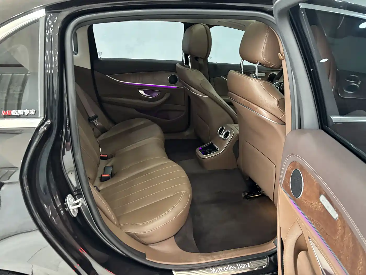 Mercedes-Benz E-Class New Energy 2022 Facelift II E 350 e L Plug-in Hybrid Sedan фото 24