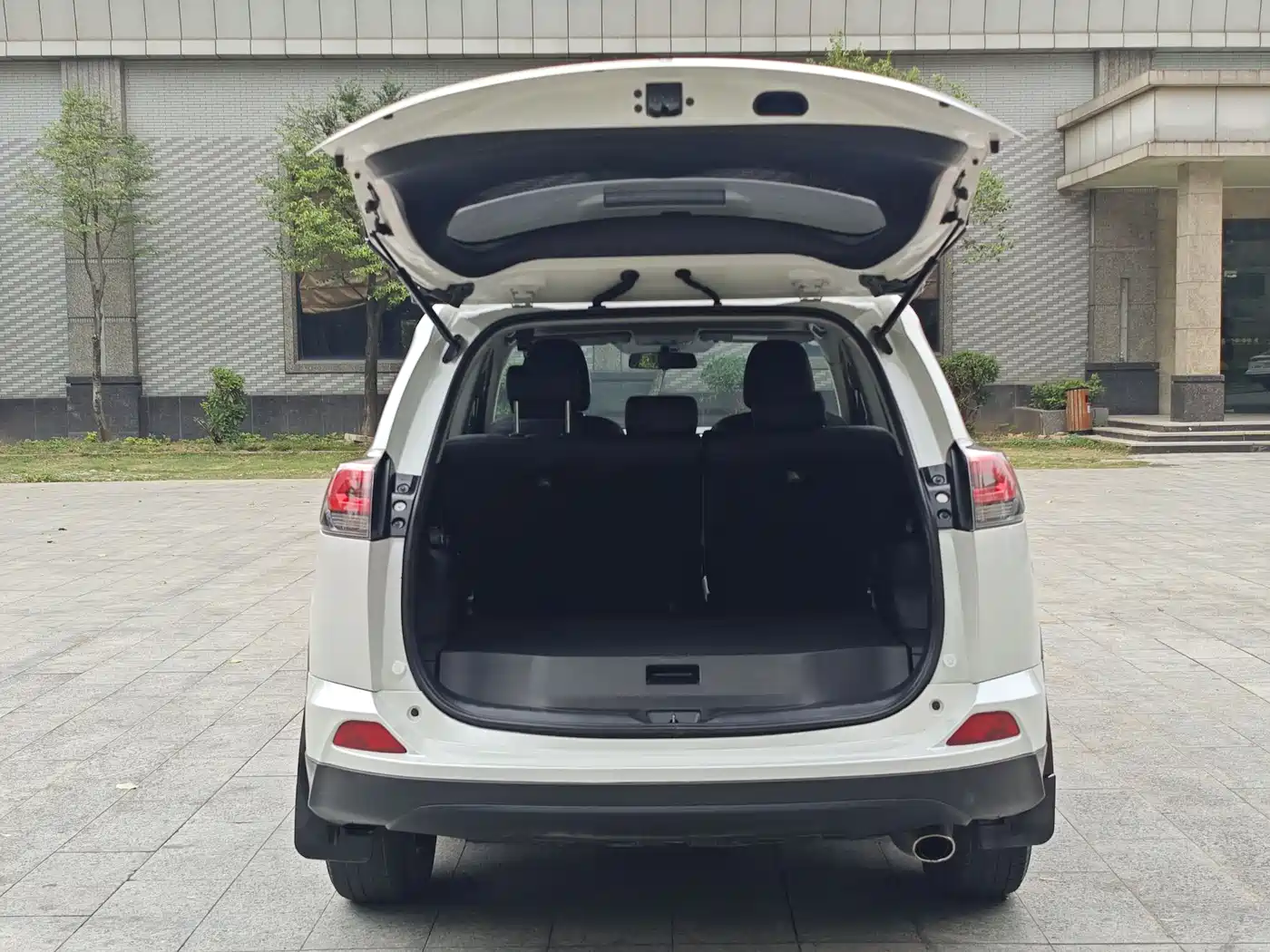 Toyota RAV4 Rongfang 2016 2.0L CVT 2WD Trend (China V) фото 23