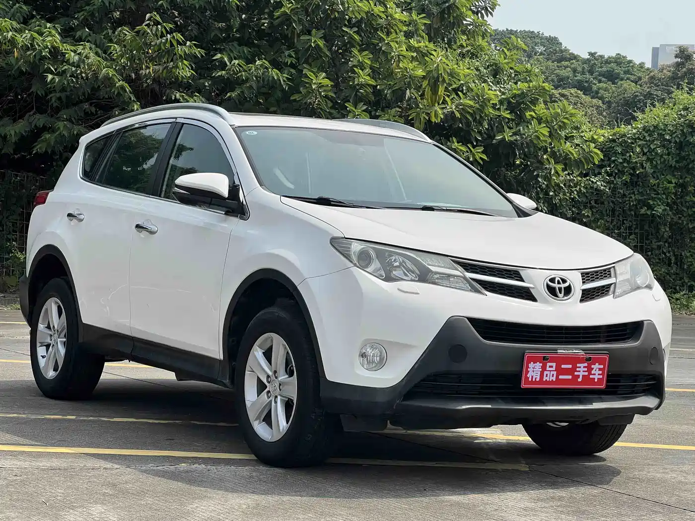 Фото 5 - Toyota RAV4
