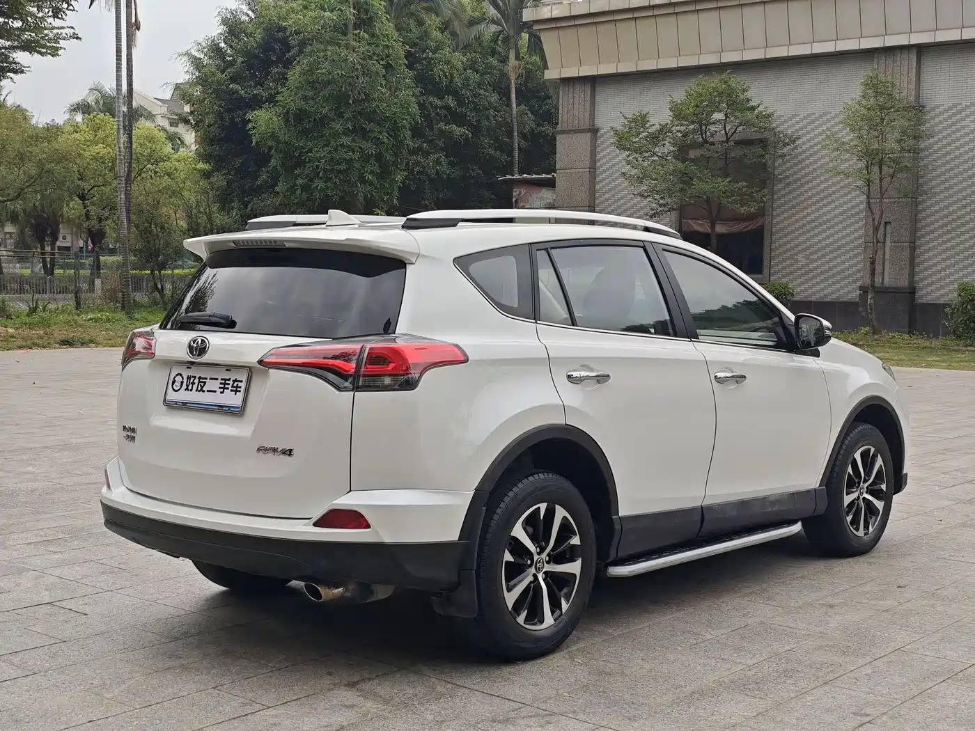 Toyota RAV4 Rongfang 2016 2.0L CVT 2WD Trend (China V) фото 5