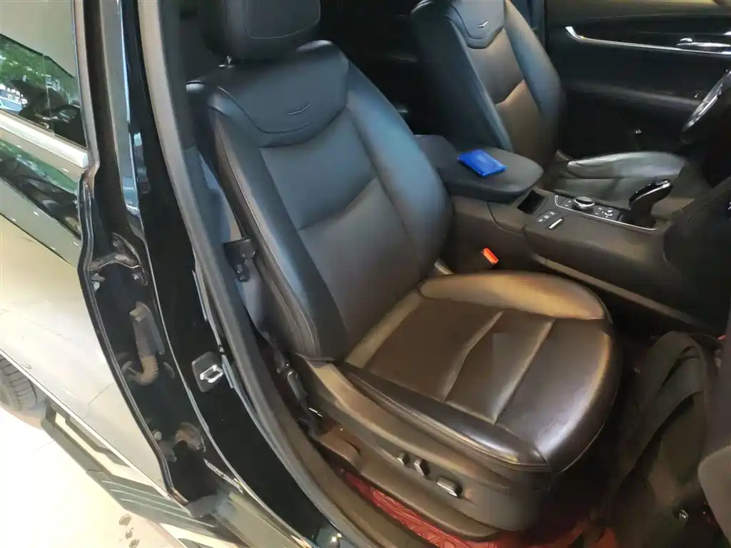 Cadillac XT5 2020 28T Luxury Model фото 19