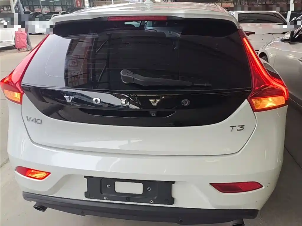 Volvo V40 2019 2019 T3 Momentum