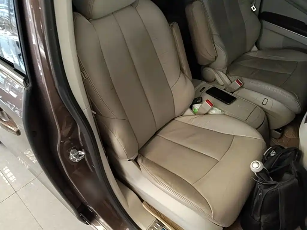 Фото 25 - Buick GL8