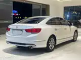 Фото 7 - Honda Spirior