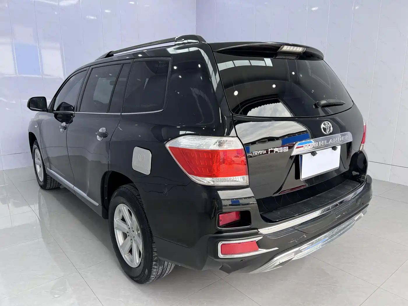 Toyota Highlander 2012 2.7L 2WD 5-seater Elite Edition фото 3