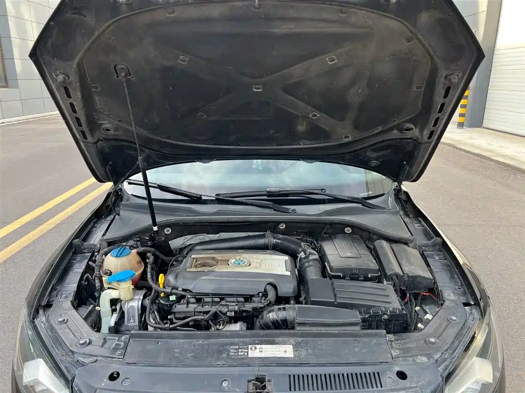 Volkswagen Passat 2015 1.8TSI Automatic Prestige Edition фото 15