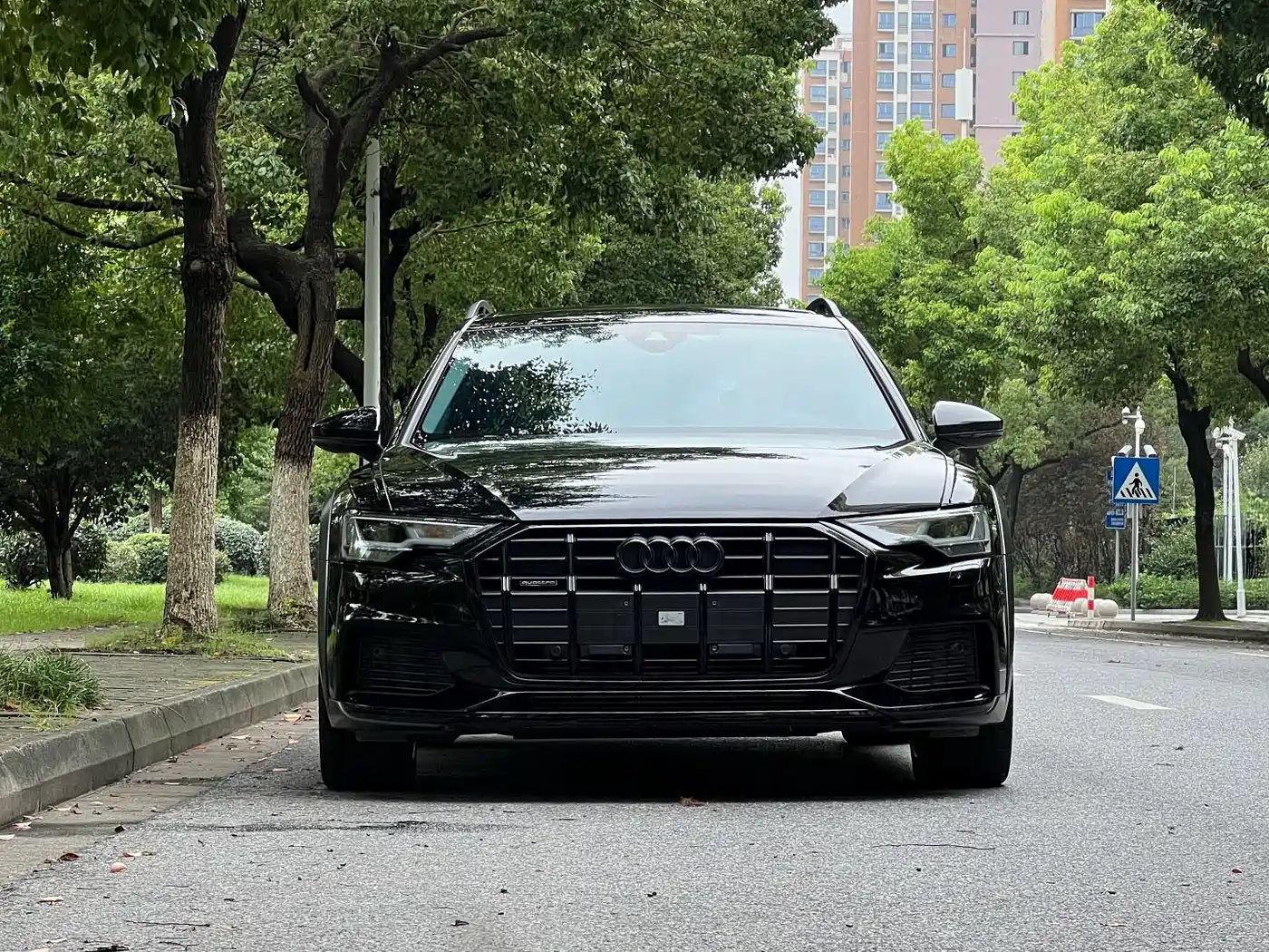 Audi A6 (Import) 2023 2024 allroad quattro 55 TFSI Premium Off-road