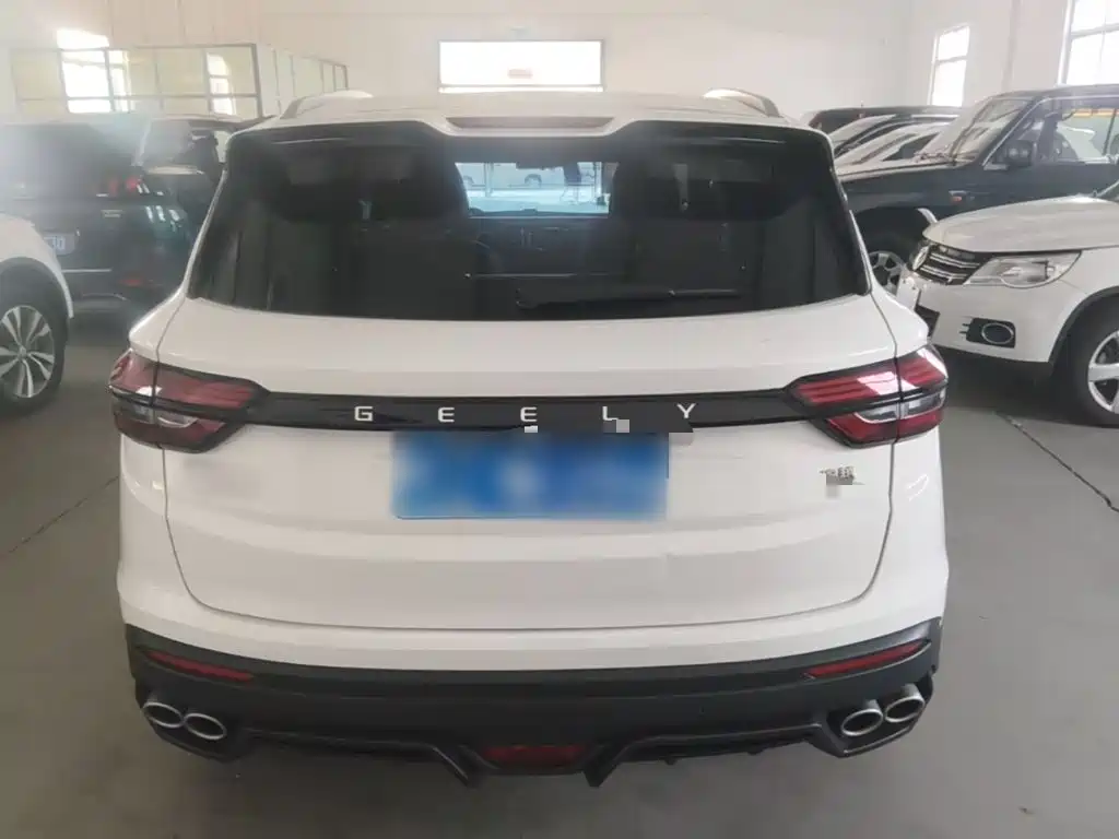 Фото 6 - Geely Coolray