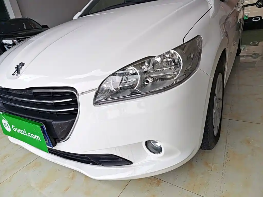 Peugeot 301 2017 2016 1.6L Auto Comfort Edition