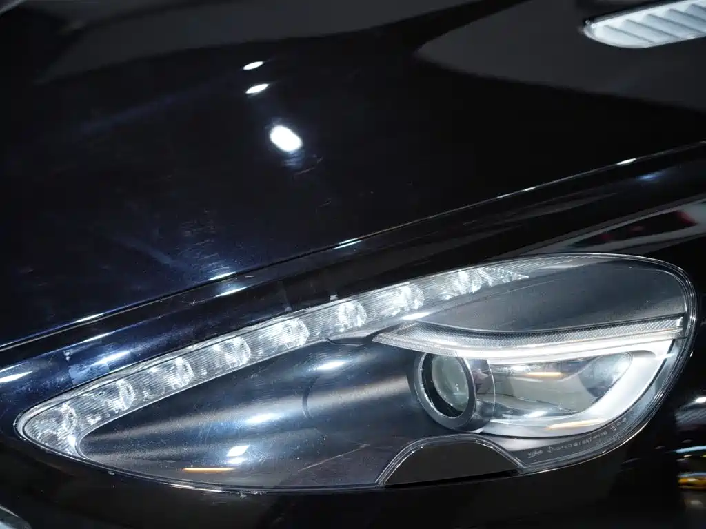 Aston Martin DB9 2014 2013 6.0L Coupe