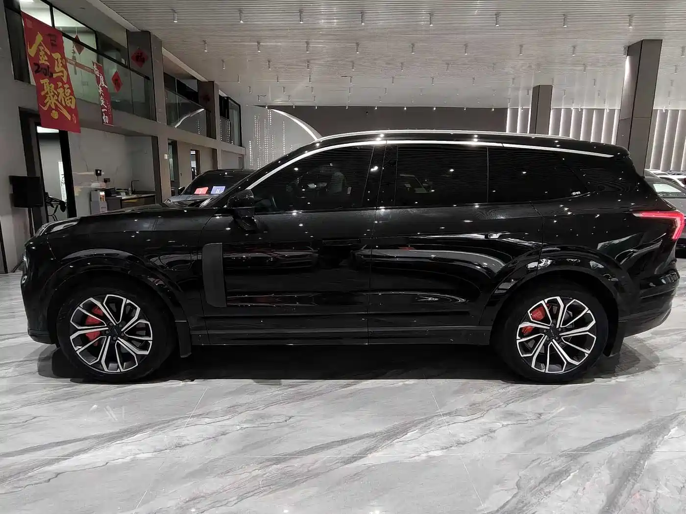 Lynk & Co 09 EM-P 2023 2.0TD EM-P AWD Asian Games Executive Edition 5-Seater фото 5