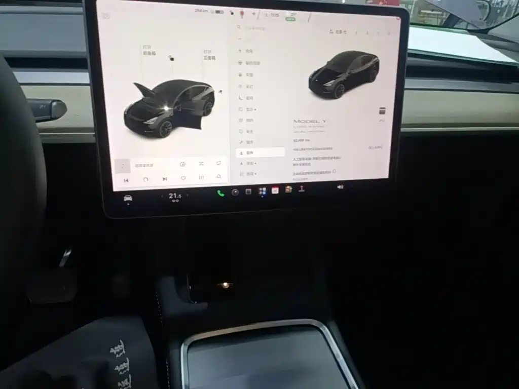 Фото 13 - Tesla Model Y
