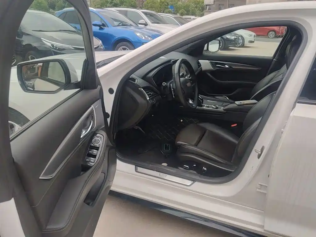 Cadillac CT5 2021 28T Leading Sport фото 16