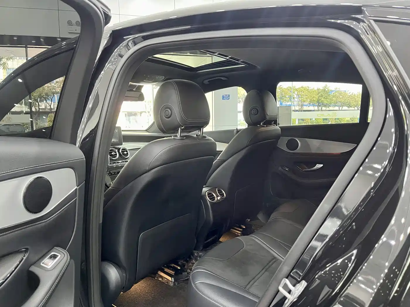 Mercedes-Benz GLC AMG 2018 AMG GLC 63 4MATIC+ фото 12