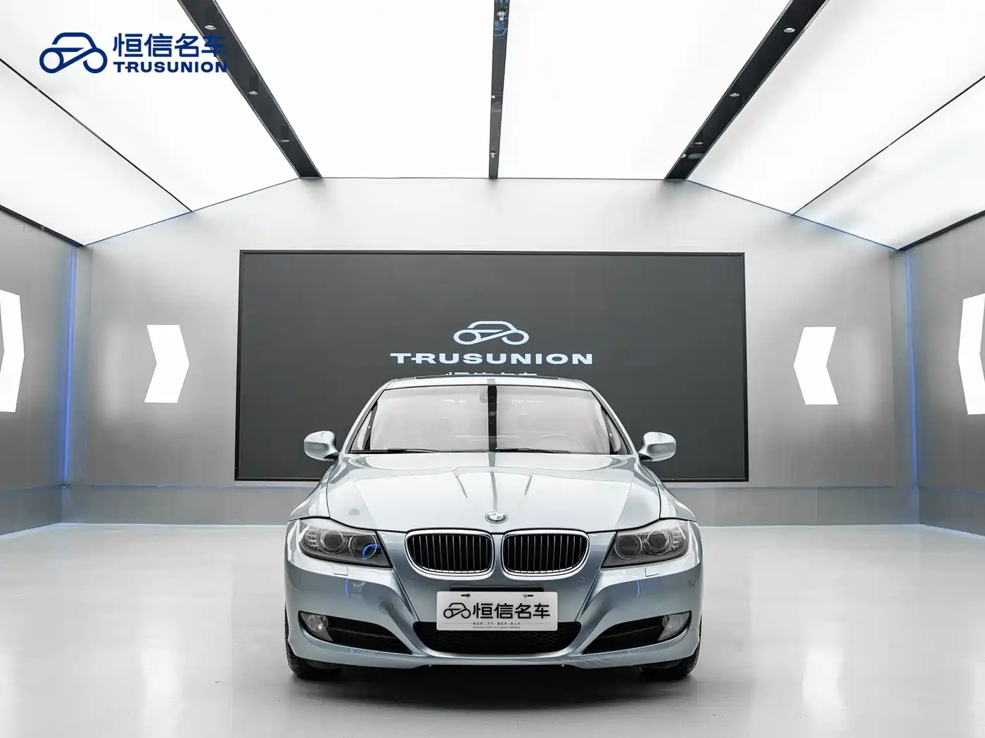 BMW 3 Series 2011 320i Fashion фото 2