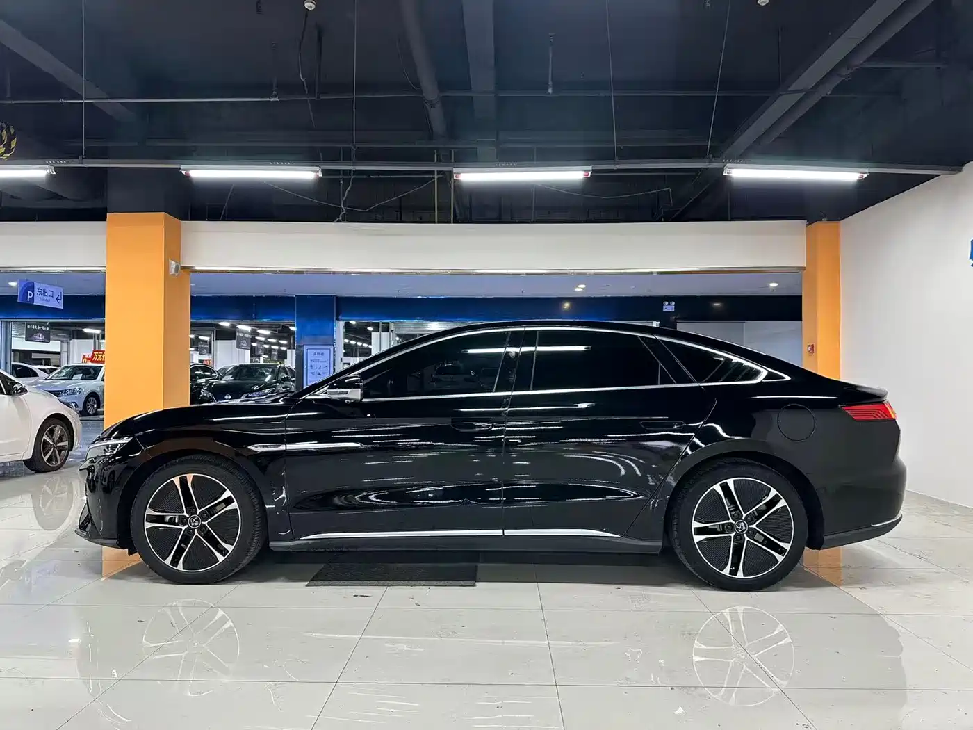 BYD Han 2020 EV Extended Range Premium фото 9