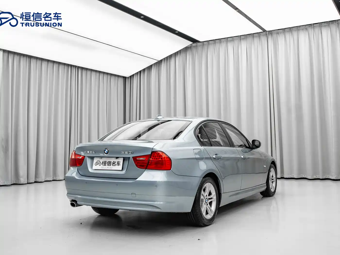 BMW 3 Series 2011 320i Fashion фото 4