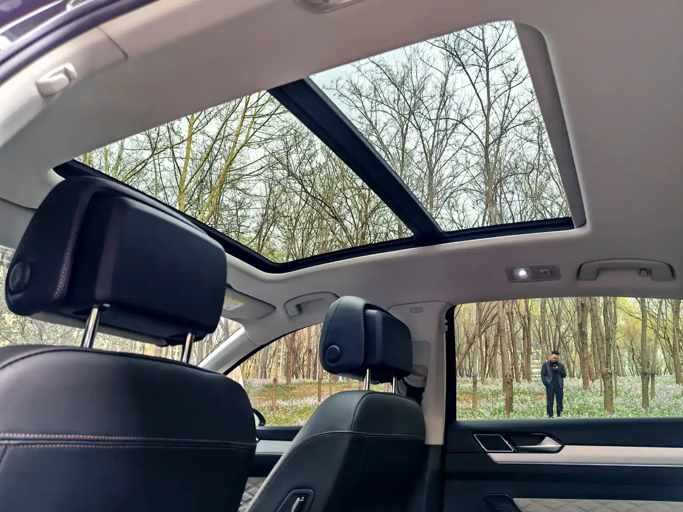 Volkswagen Magotan 2025 Facelift Public Edition 330TSI DSG Luxury фото 8