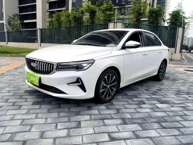 Geely Emgrand 1.5L CVT, Премиум, 4-е поколение