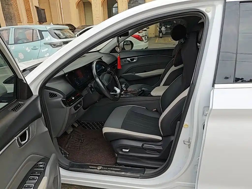Baojun RC-6 2019 2019 1.5T CVT 24-hour Online Luxury
