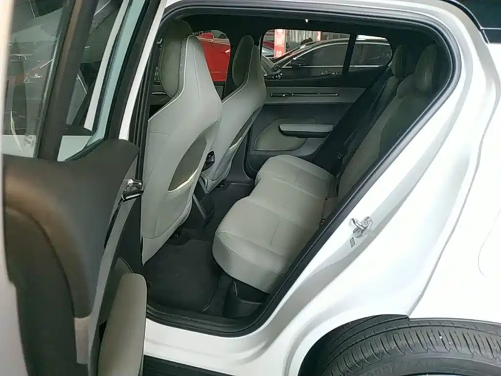 Volvo EX30 2025 2025 RWD Long Range Plus