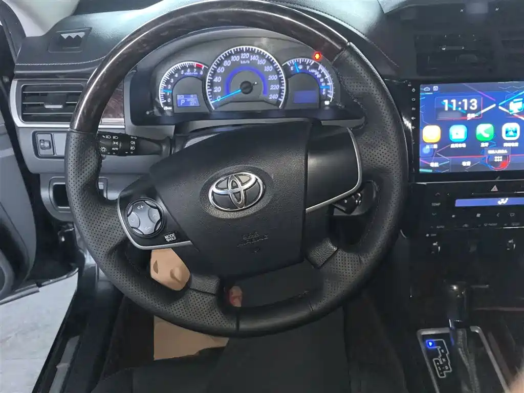 Toyota Camry 2016 2.0G 10th Anniversary Leading Edition фото 7
