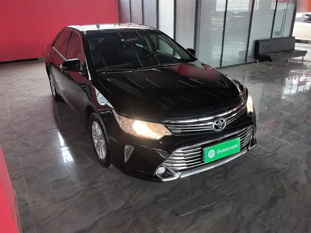 Toyota Camry 2016 2.0G 10th Anniversary Leading Edition фото 22