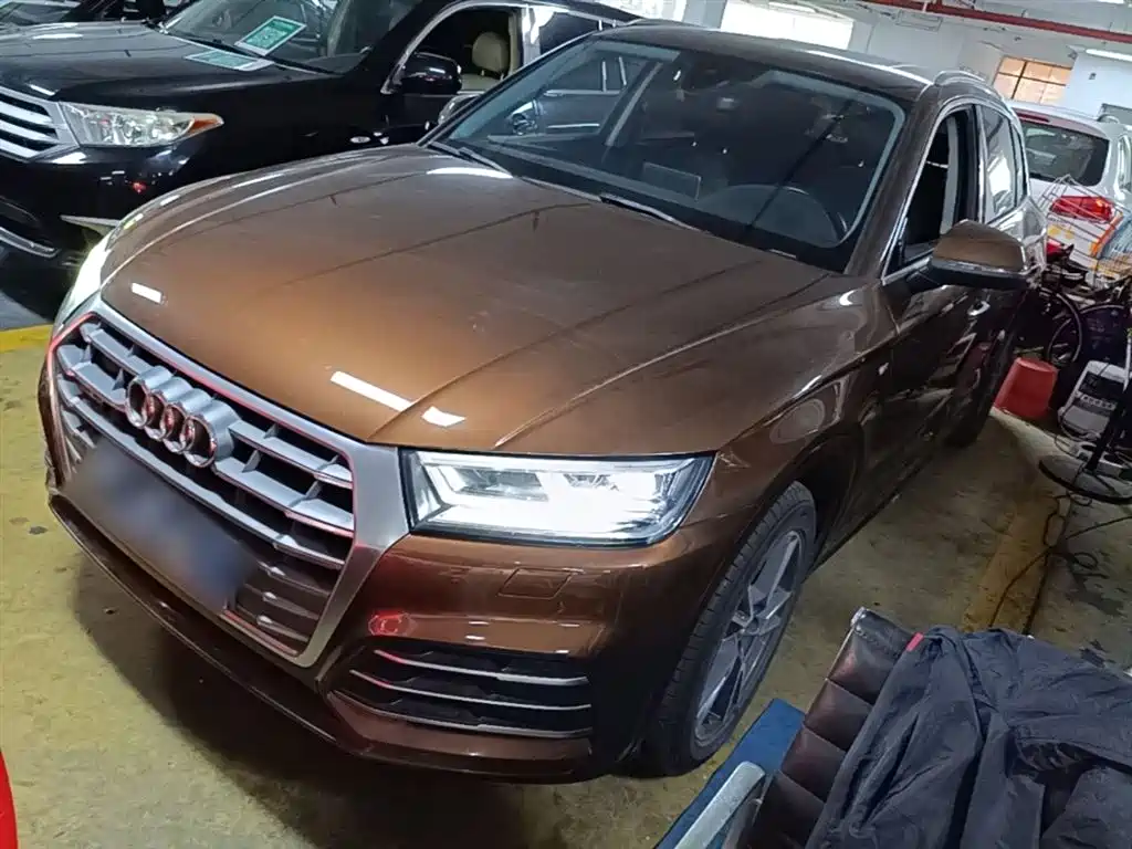 Audi Q5L 2018 40 TFSI Prestige Fashion (China V)