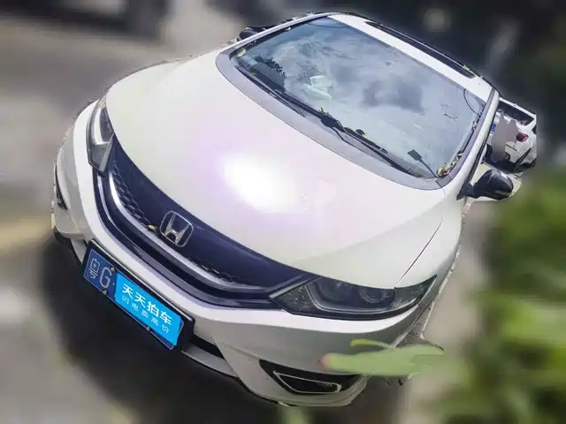 Honda Jade 2014 1.8L CVT Luxury 5-seater — фото 1