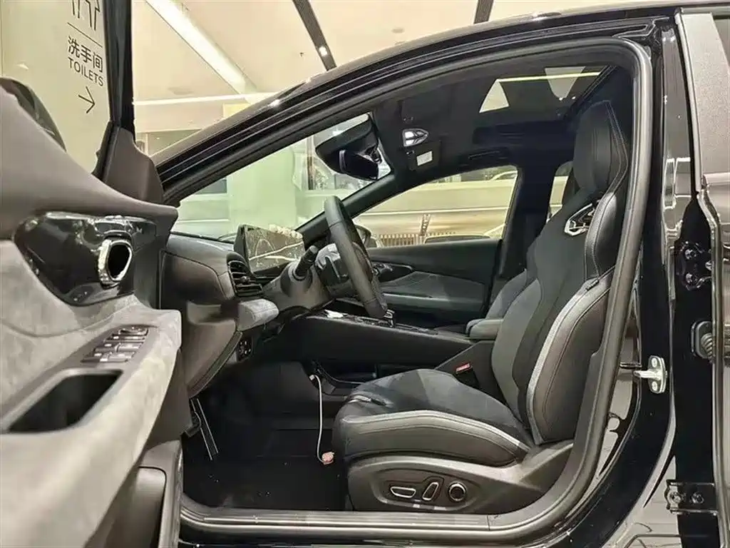 GAC Trumpchi Trumpchi Emkoo 2021 270T DCT J11 Edition фото 8