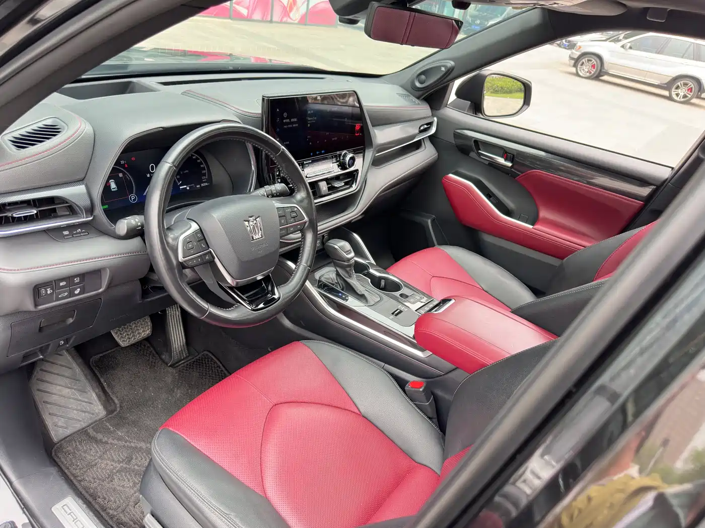Toyota Crown Kluger 2021 2.5L HEV AWD Flagship Edition фото 12