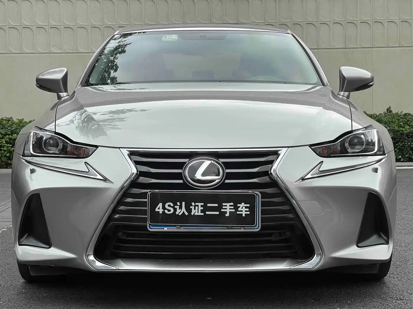 Lexus IS 2017 300 Leading Edition фото 3