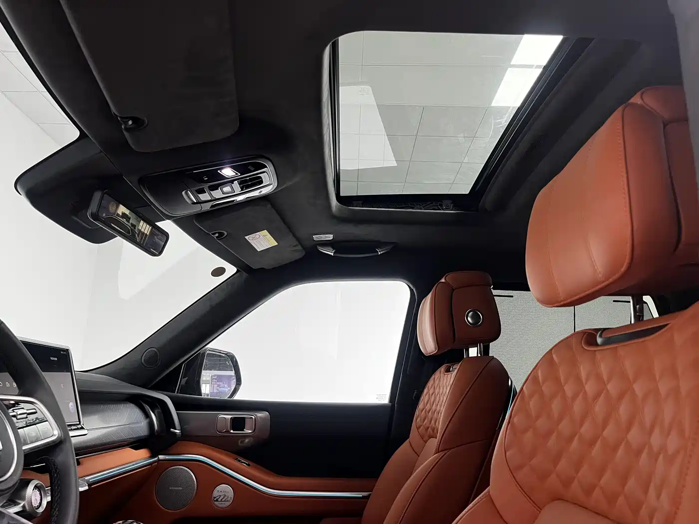 TANK TANK 700 NEW ENERGY